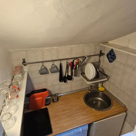 Apartment Mansarda Studiorum Milan